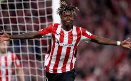 Mikel Arteta yagiranye ikiganiro cyihariye n'umukinyi Nico Williams amusaba gusinyira Arsenal