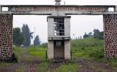 Joseph Kabila yasuye ikigo cya gisirikare cya Rumangabo