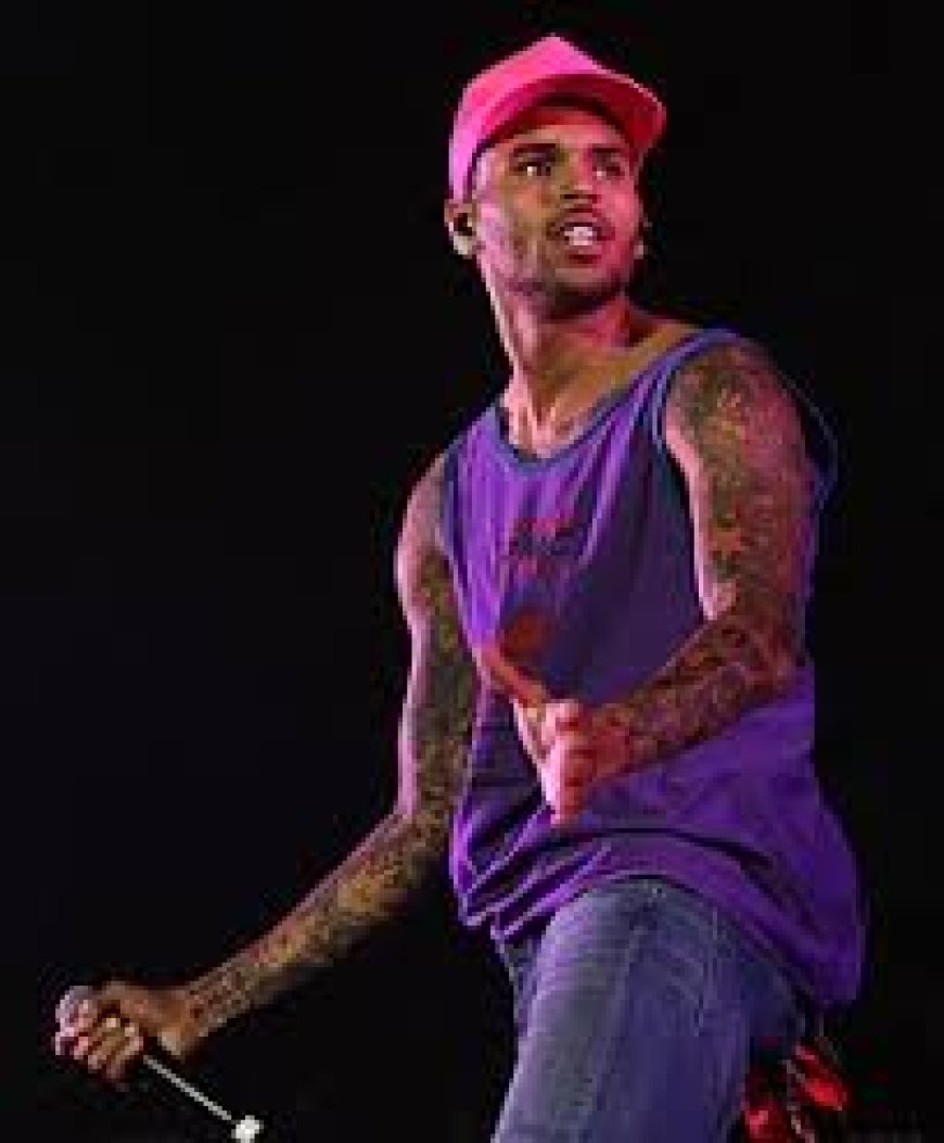 Chris Brown yatawe muri yombi aregwa gukubita umuntu mu kabyiniro i London