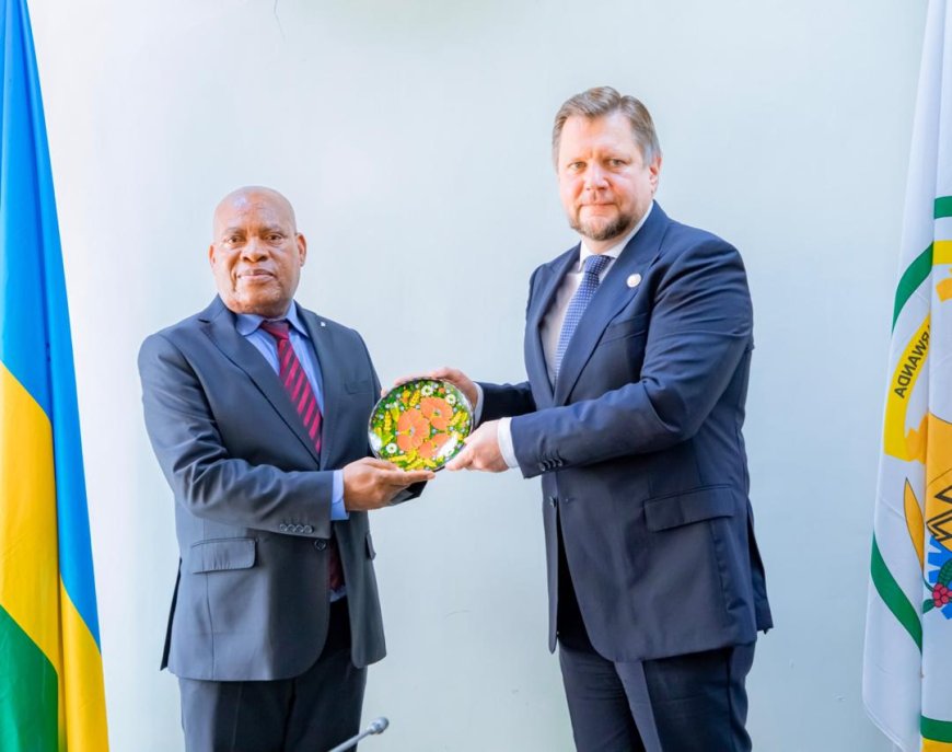 Ambasaderi wa Ukraine mu Rwanda yagiranye ibiganiro na Perezida wa Sena