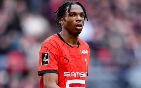 Arsenal irashaka kugura Jeremy Jacquet myugariro wa Rennes muri iyi mpeshyi