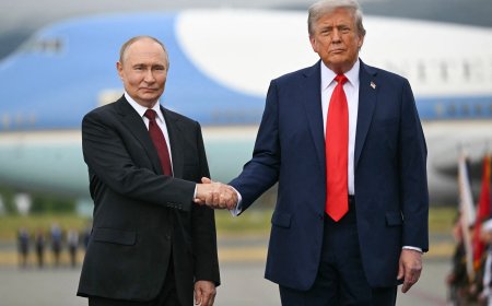 Trump arasaba Zelensky ‘Kugirana Amasezerano’ na Putin