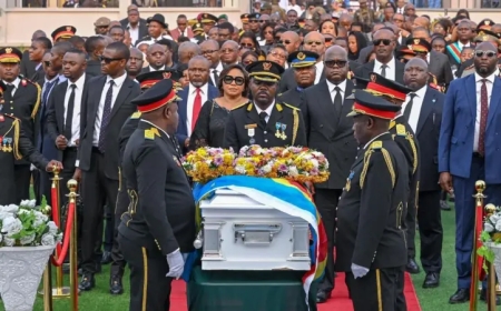 Gen. Peter Cirimwami na Col. Rugabisha bashyinguwe mu cyubahiro i Kinshasa, bahabwa impeta z’ubutwari nyuma yo kugwa ku rugamba