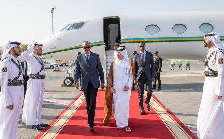 Perezida Kagame yageze I Doha mu nama afitanye na Emir wa Qatar