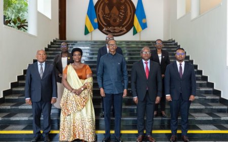 Perezida Kagame yibukije abarahiriye kujya muri Guverinoma ko badakwiye kurangwa n’amakosa