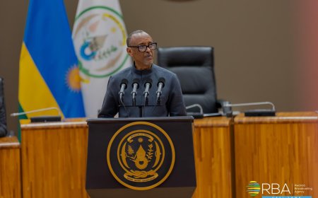Perezida Kagame yarahije abasenateri bashya batangiye inshingano